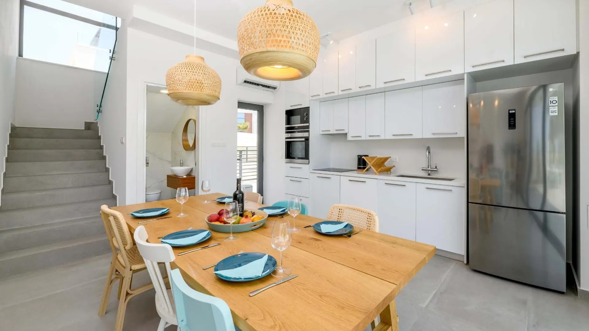 By The Beach - Blue Topaz Villa Protaras